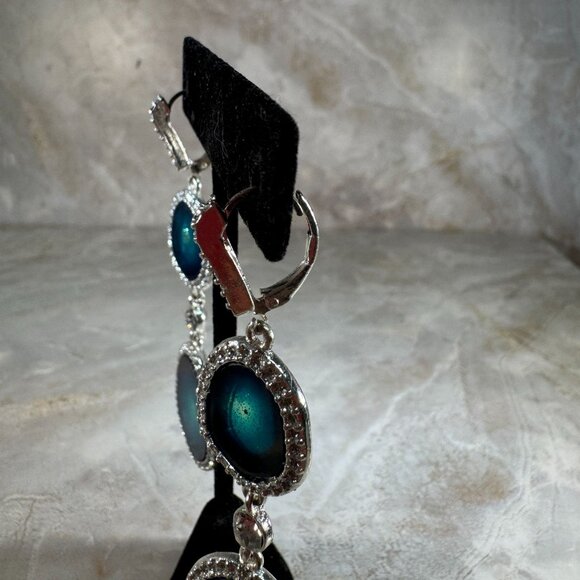 Avon Faux blue geode rhinestone Drop Earrings Silver Plating Magical stunning - Picture 7 of 9